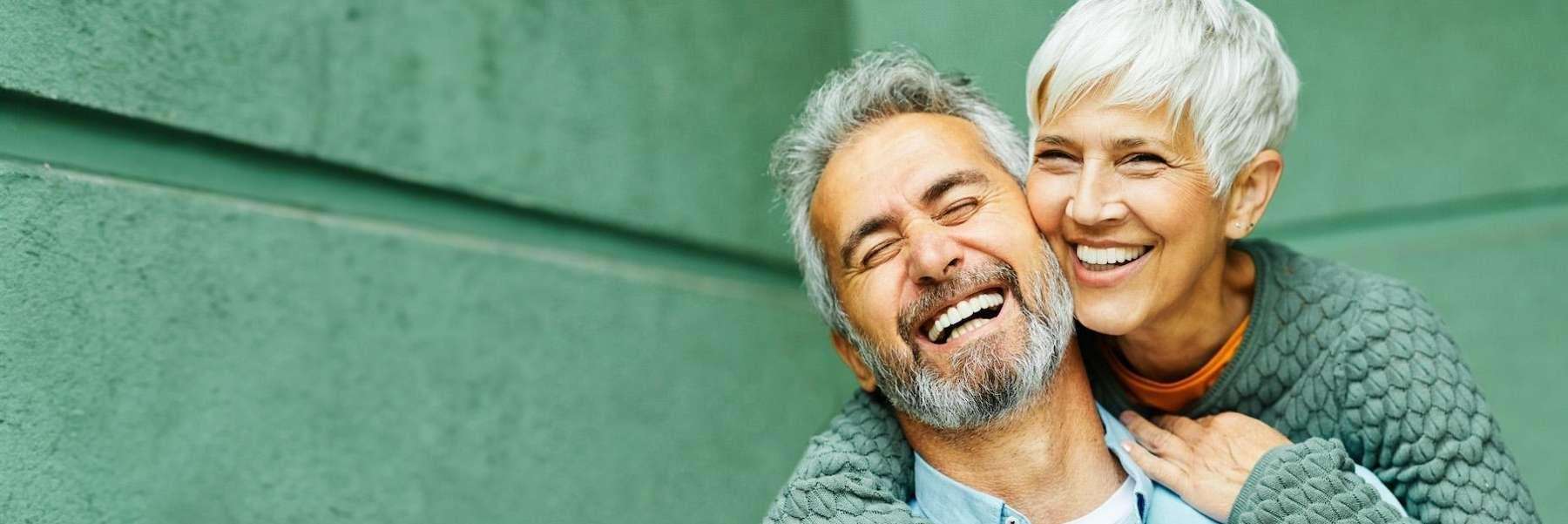 An elderly couple with dentures in Birmingham, AL